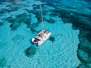 catamaran Isla Mujeres banner